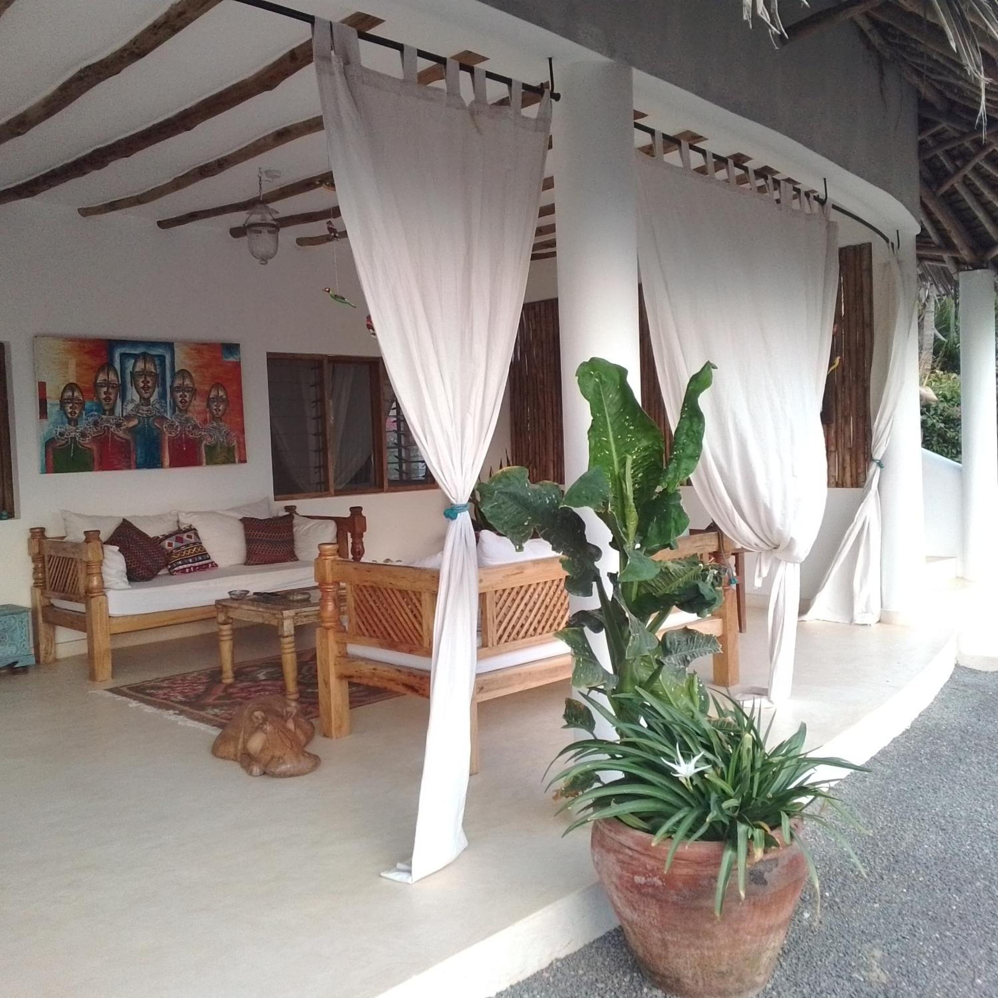 Shira House Bed & Breakfast Watamu Bagian luar foto