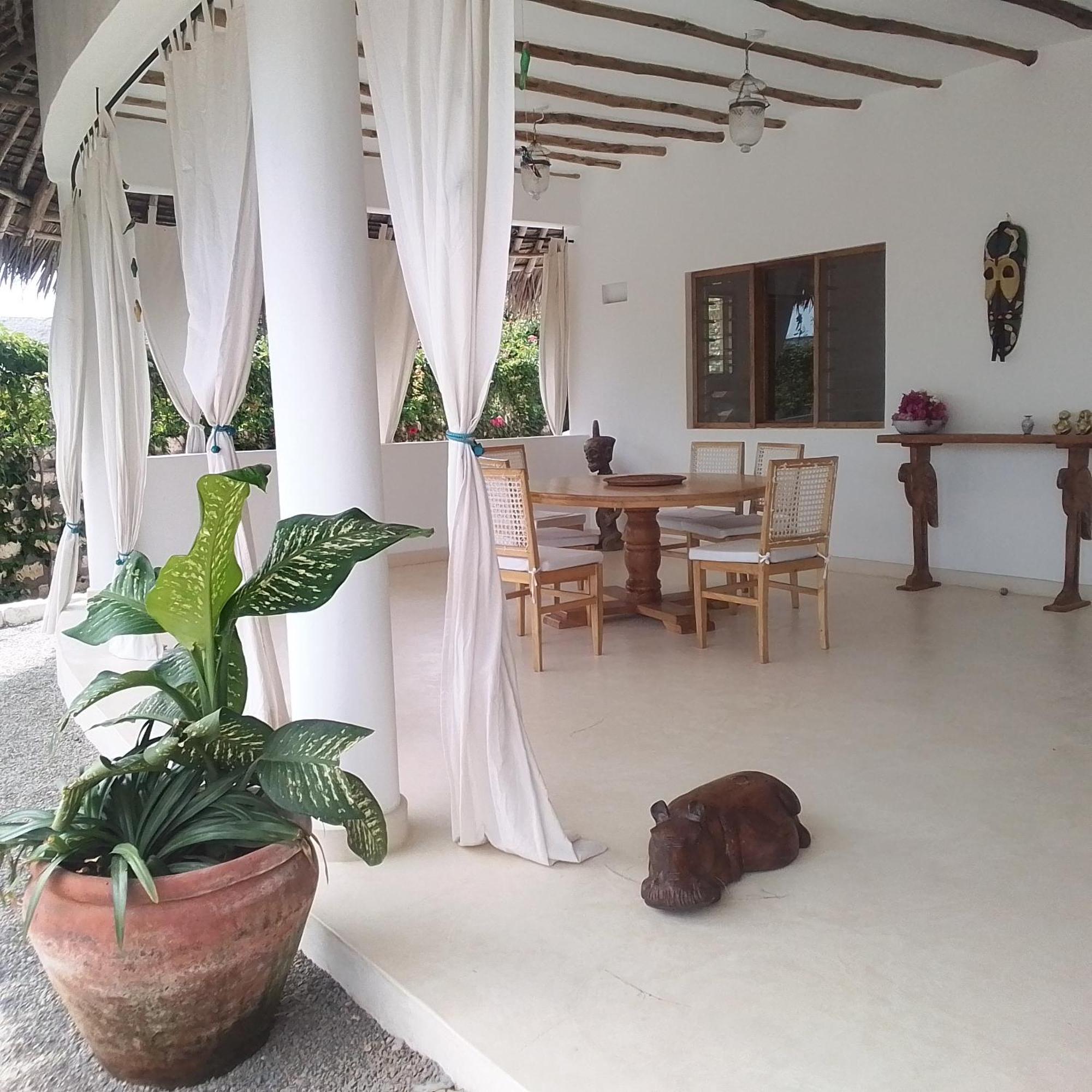Shira House Bed & Breakfast Watamu Bagian luar foto