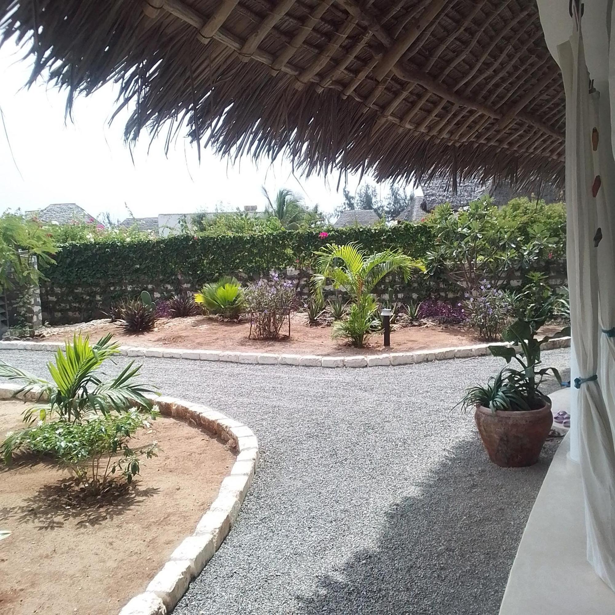 Shira House Bed & Breakfast Watamu Bagian luar foto
